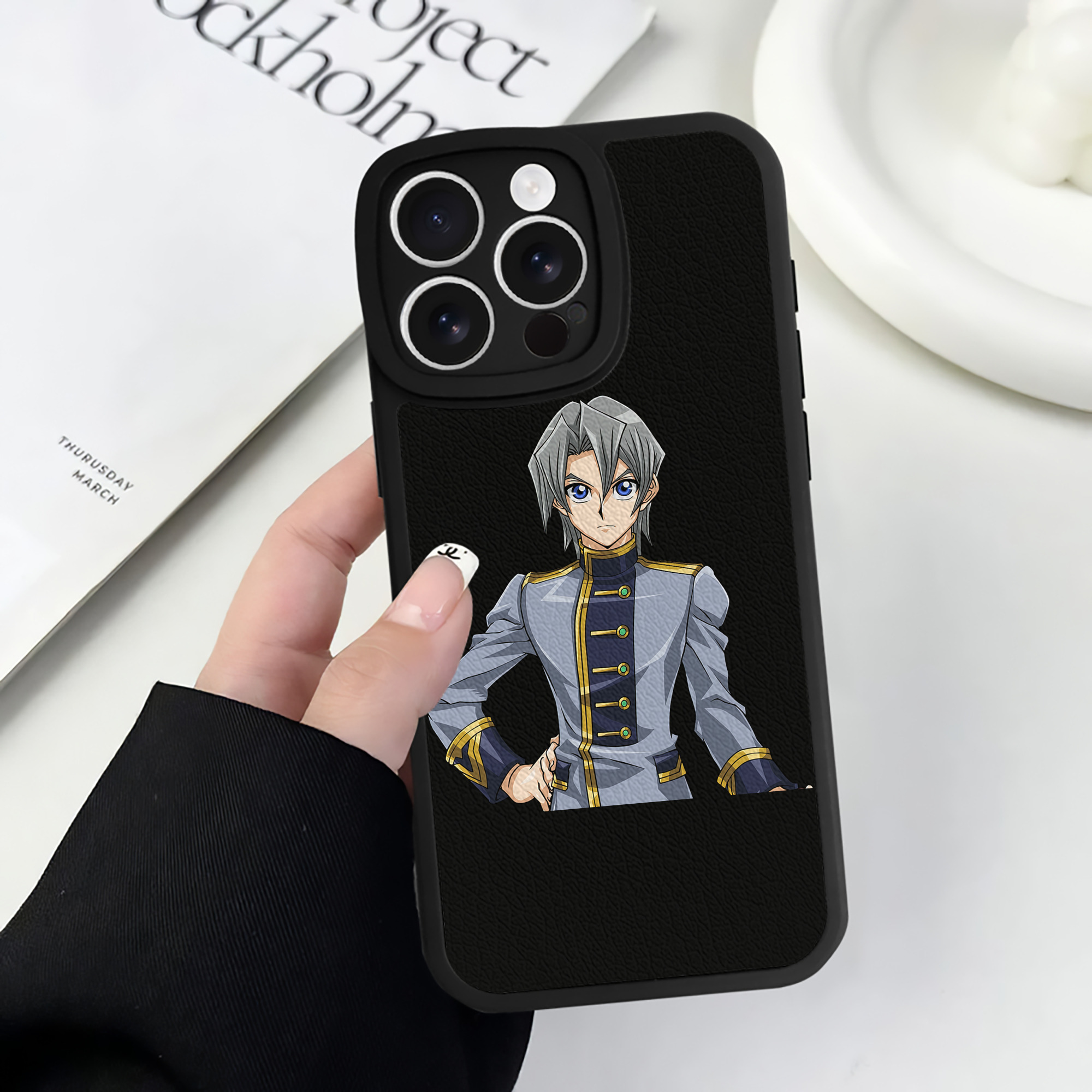 遊☆戯☆王 Yu-Gi-Oh! 【iPhone 16シリーズ対応】シリコンスマホケース（レザー調） 材質：シリコン